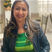 Magister en Educación, Esp. en Educación ambiental, Profesional en ciencias del deporte y la educación Física, docente universitar